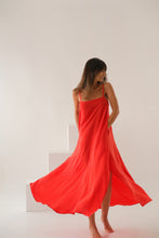 if the wind was a silky DRESS